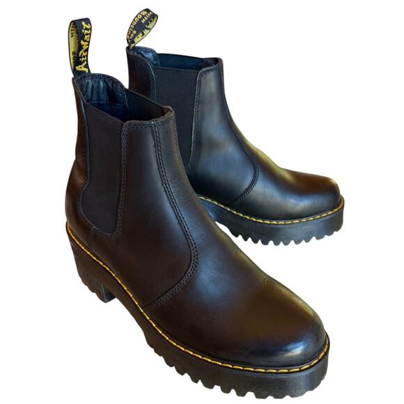 Dr. Martins Black Rometty Lug Sole Platform Chelsea Boots size 9